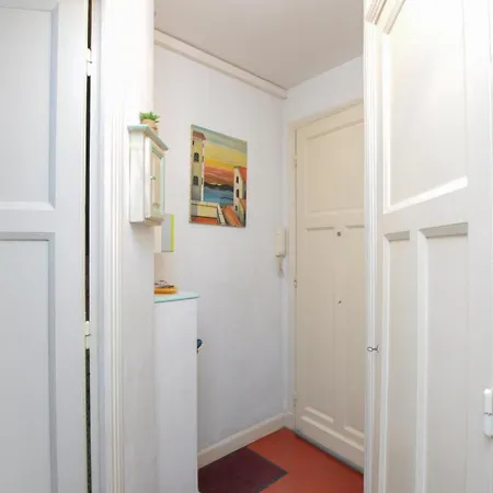 Apartment 1 Bedroom Amazing In *