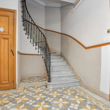 1 Bedroom Amazing In *