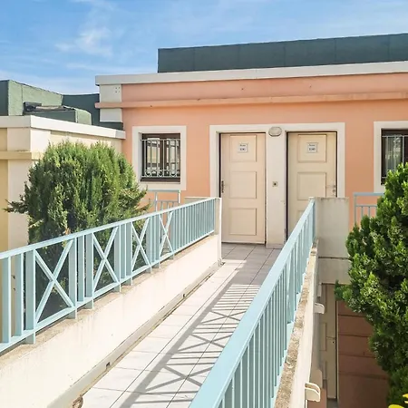 Amazing In With House Sea View *